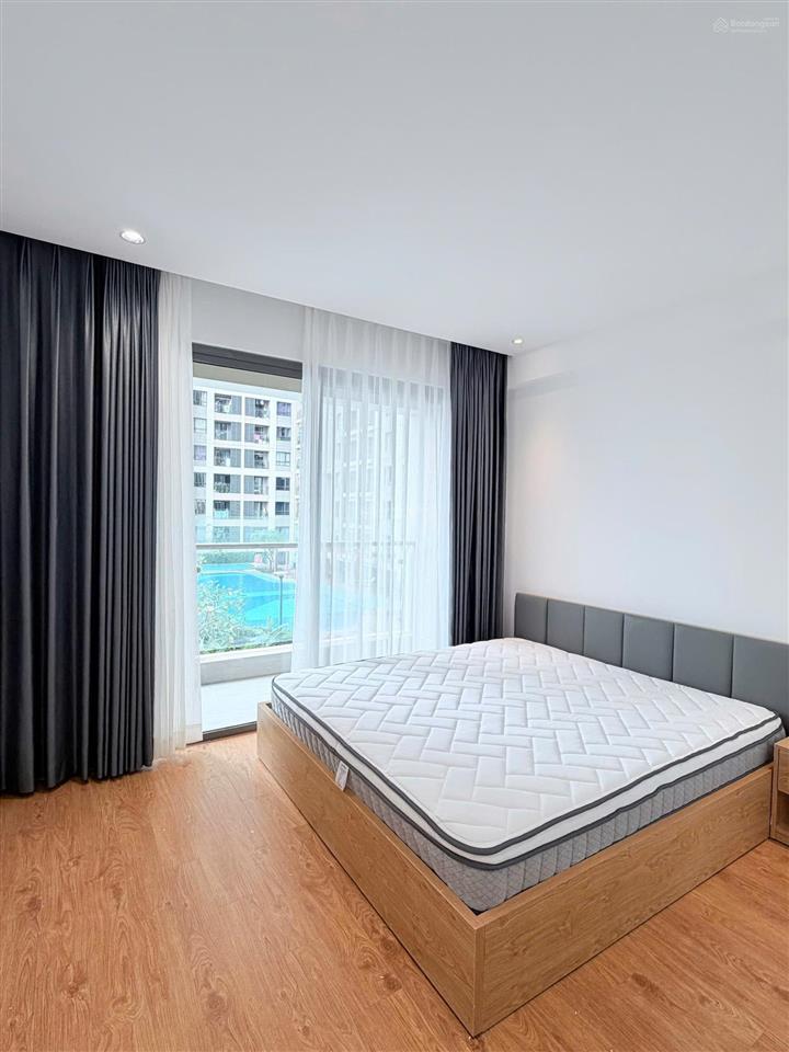 Cho thuê căn hộ the gold view quận 4, 133m2 3pn 3wc full nội thất mới 100%, giá 33tr