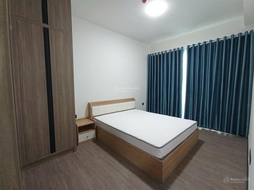 Cho thuê căn hộ de la sol quận 4, 86m2 2pn 2wc tầng cao, giá 26tr/tháng