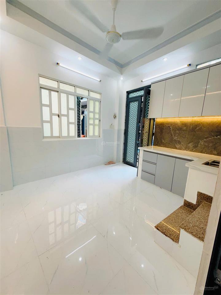 Bán nhà căn góc 2mt ba đình p8 quận 8, 3.5x6m 2 lầu mới xây, giá 2.68 tỷ