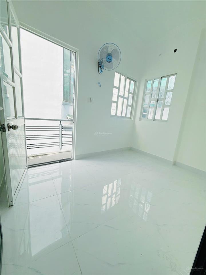 Bán nhà căn góc 2mt ba đình p8 quận 8, 3.5x6m 2 lầu mới xây, giá 2.68 tỷ