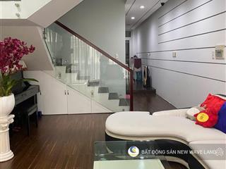 Cho thuê nhà kdc him lam quận 7, 5x20m 1 hầm 3 lầu, phù hợp làm vp/kinh doanh giá 50tr
