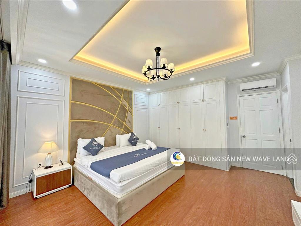 Cho thuê villa hồ bơi sân thượng nguyễn văn linh q7, 350m2 5pn  karaoke, giá 65tr
