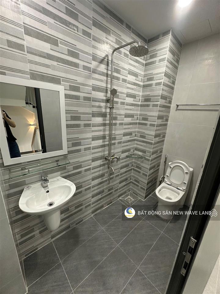 Cho thuê nhà mặt tiền nguyễn văn linh q7, 60m2 ngang 7m trống suốt làm văn phòng giá 40tr
