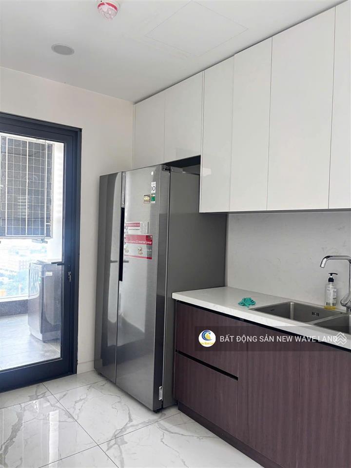 Cho thuê căn hộ sunshine sky city 4pn 132m2, full nội thất, nhà trống ở ngay  giá 29tr