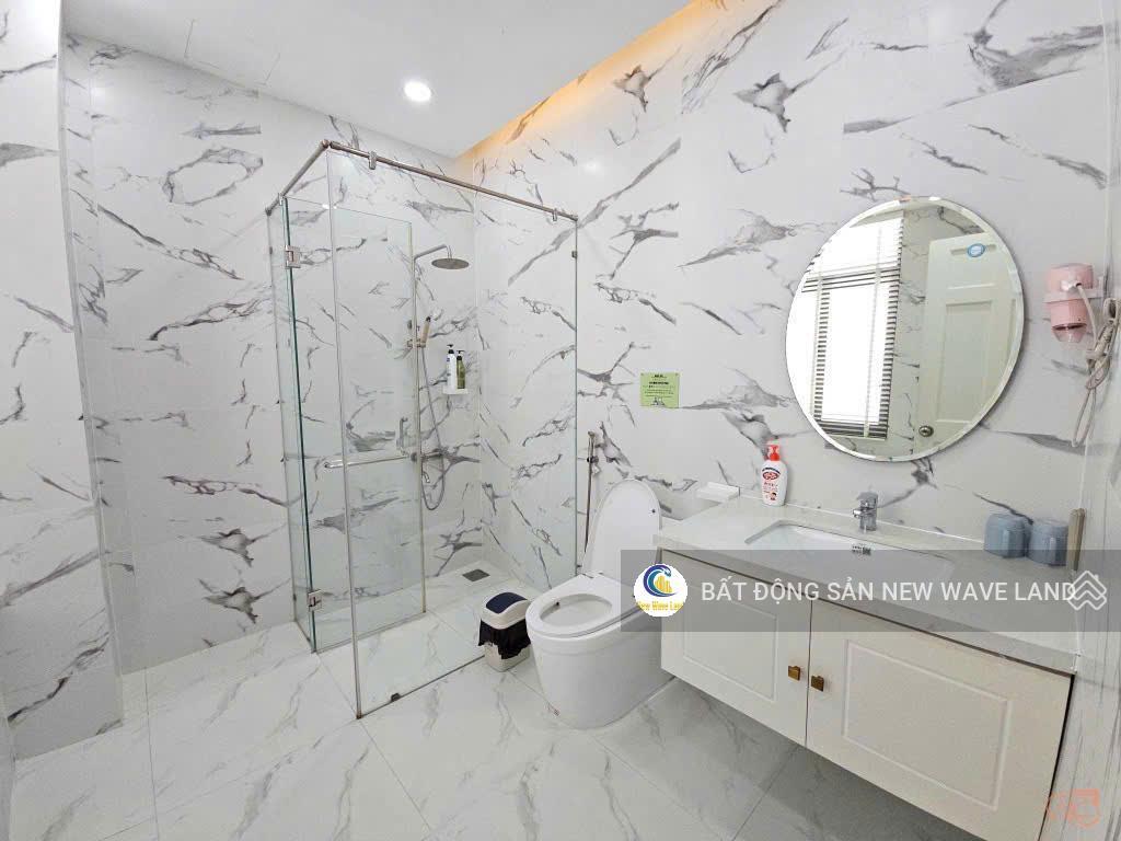 Cho thuê biệt thự nguyễn thị thập quận 7, 9x31m, 1 trệt 3 lầu, 6pn khép kín full nt  giá 100tr