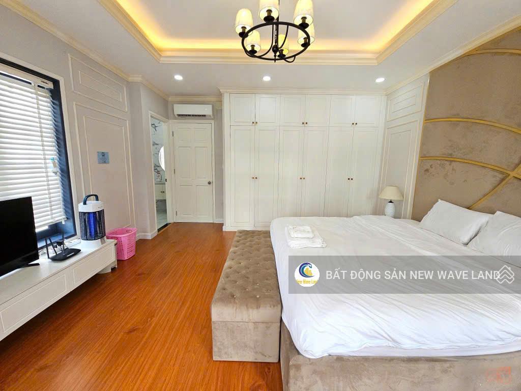 Cho thuê biệt thự nguyễn thị thập quận 7, 9x31m, 1 trệt 3 lầu, 6pn khép kín full nt  giá 100tr