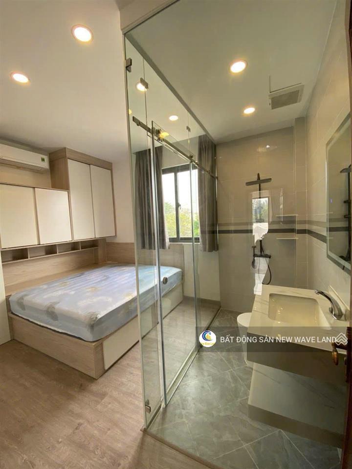 Cho thuê nhà nguyên căn hẻm xe hơi trần xuân soạn, q7  6pn, có thang máy  giá 35tr/tháng