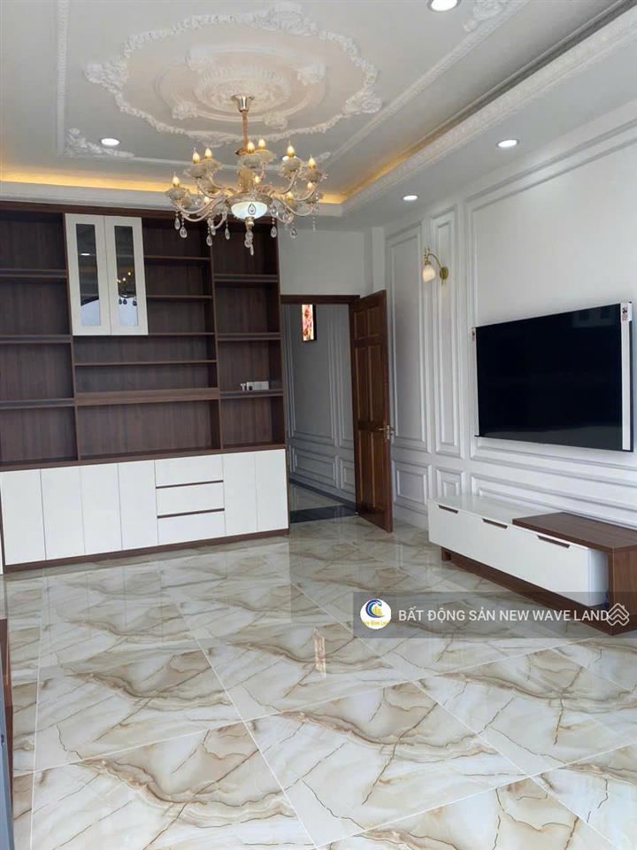 Cho thuê nhà nguyên căn hẻm xe hơi trần xuân soạn, q7  6pn, có thang máy  giá 35tr/tháng