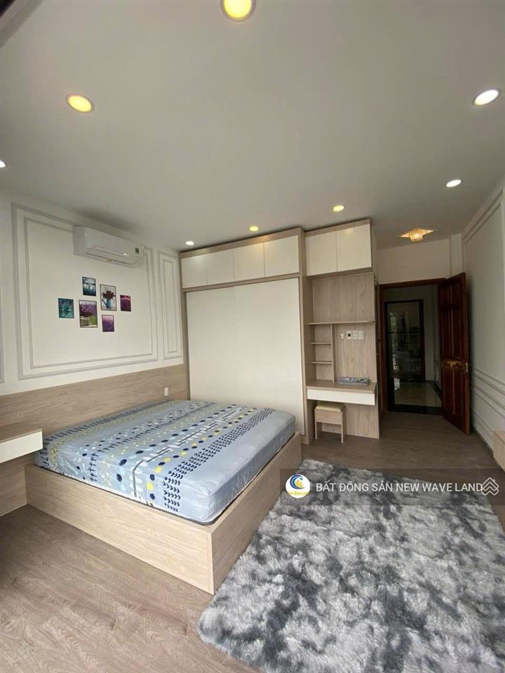 Cho thuê nhà nguyên căn hẻm xe hơi trần xuân soạn, q7  6pn, có thang máy  giá 35tr/tháng