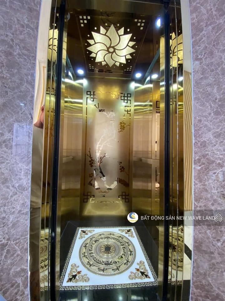Cho thuê nhà nguyên căn hẻm xe hơi trần xuân soạn, q7  6pn, có thang máy  giá 35tr/tháng