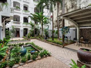 Căn hộ 1pn/studio phong cách indochine  khuôn viên nhiều cây xanh mang lại cảm giác tươi mát