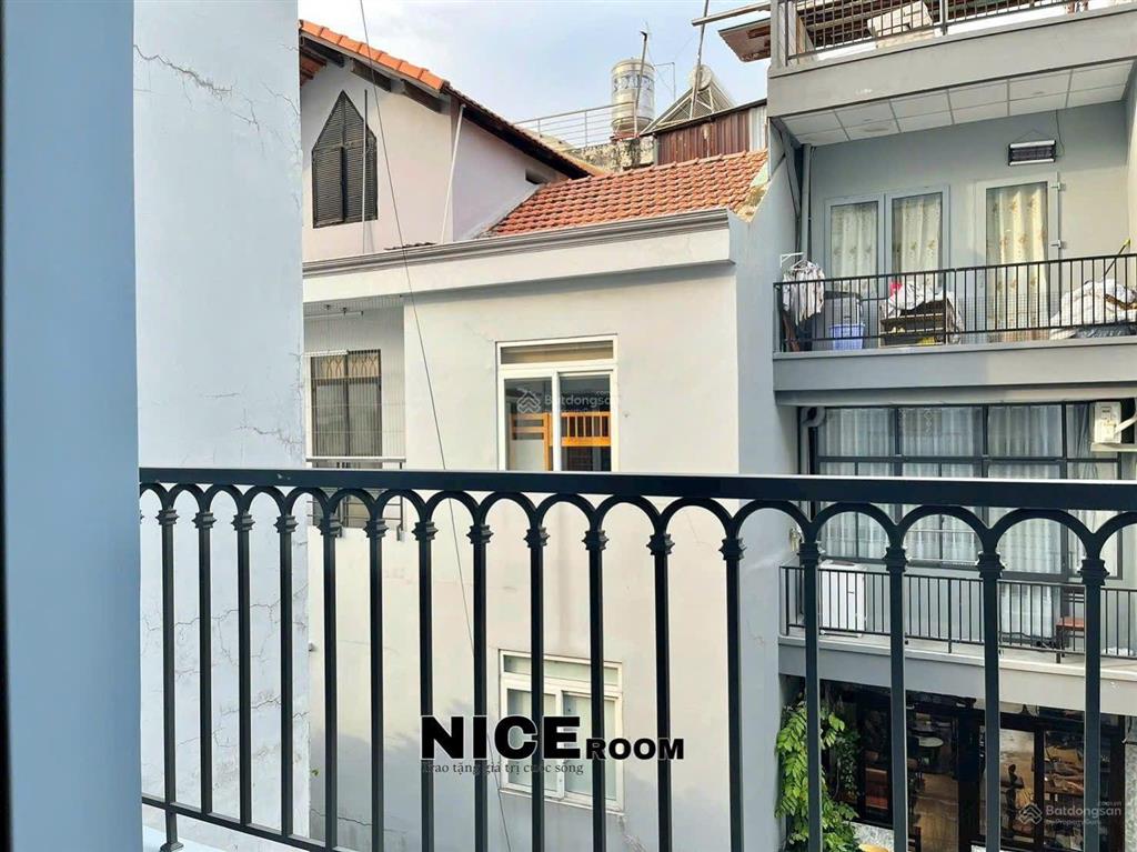 Cho thuê studio 45m2 ban công full nội thất cao cấp tại nguyễn gia trí, trung tâm quận bình thạnh
