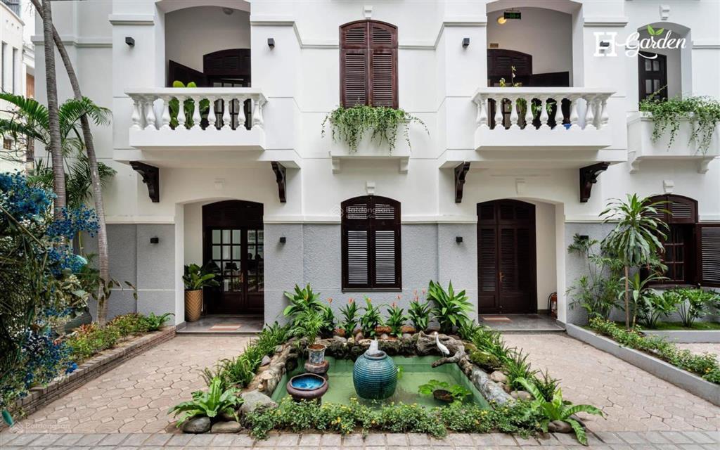 Căn hộ 1pn/studio phong cách indochine  khuôn viên nhiều cây xanh mang lại cảm giác tươi mát