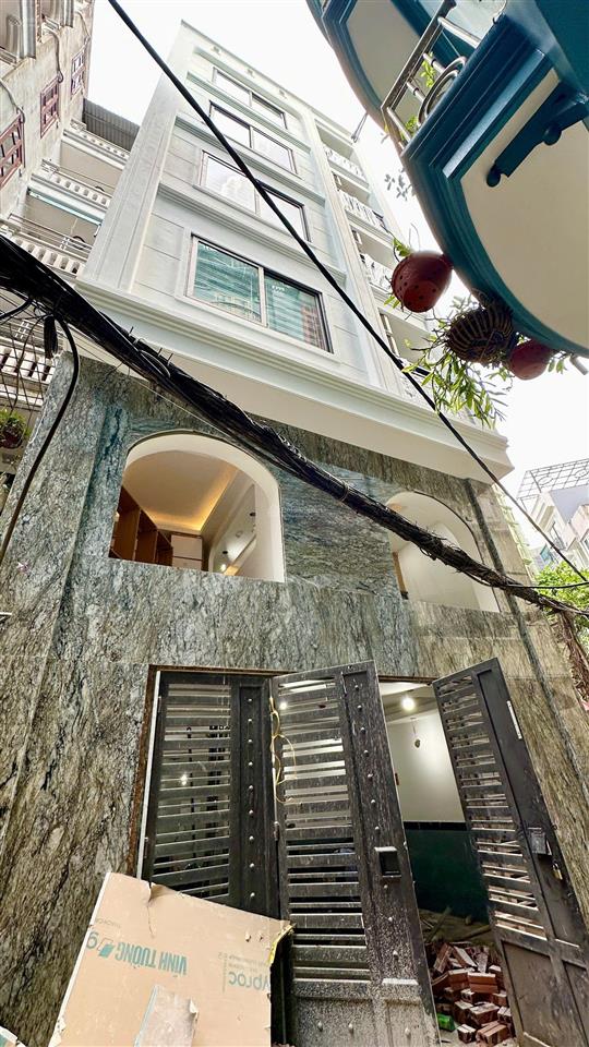 Bán nhà phố nguyễn ngoc vũ  trung tâm cầu giấy 