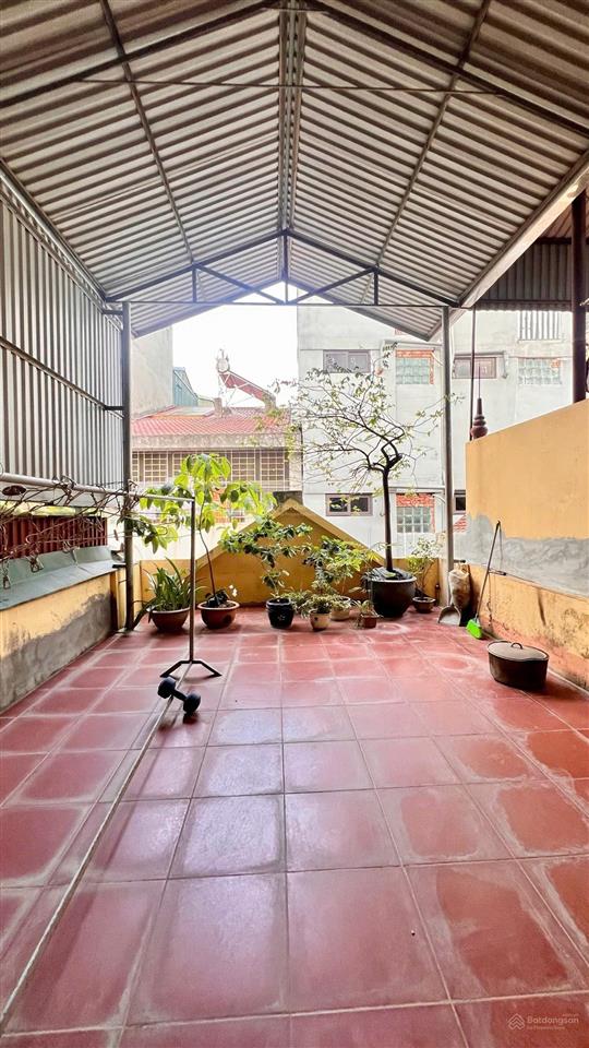 Nguyễn khang trung tâm cầu giấy ngõ thông nhà đẹp ở ngay sổ đỏ chính chủ 56m 4 tầng mt 4,1m