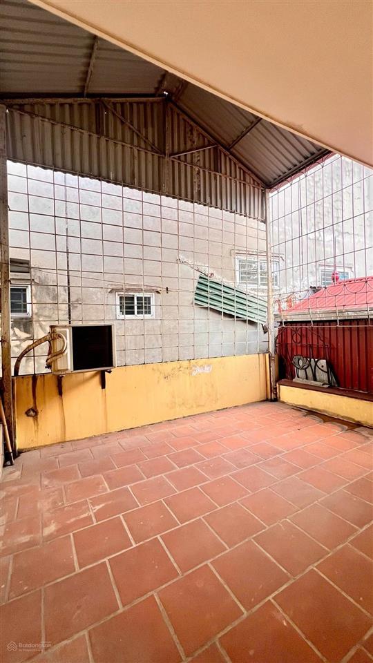 Nguyễn khang trung tâm cầu giấy ngõ thông nhà đẹp ở ngay sổ đỏ chính chủ 56m 4 tầng mt 4,1m