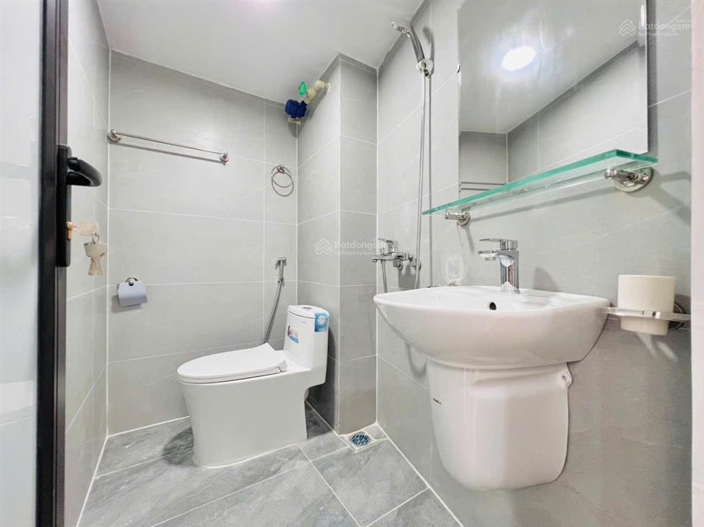 Pháo đài láng tòa ccmn 10 tầng 24 phòng khép kín thang máy doanh thu 165 triệu/tháng