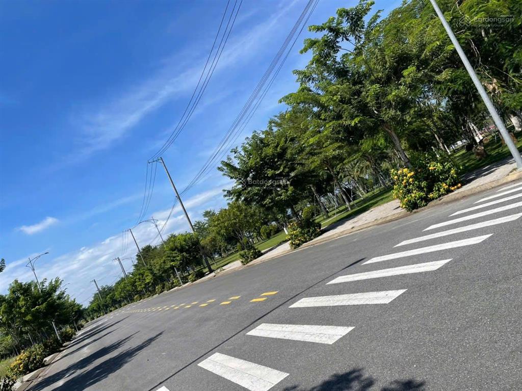 Bán đất khu dịch vụ vsip quảng ngãi 132m giá chỉ 1 tỷ 300 triệu