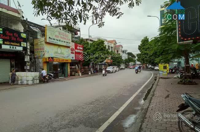 Mặt đường ngô gia tự  vị trí đắc địa