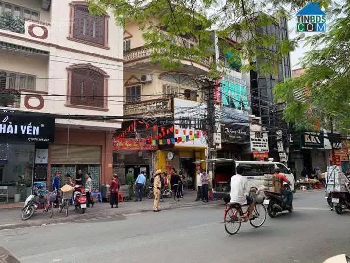 Mặt đường văn cao, vị trí cực đẹp, 90m2 mt 4.5m, nhà 5tầng, ko lỗi lầm, chủ thiện chí  giá 18.4tỷ