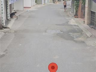 Mặt đường phố cấm, nhà dân xây 3tầng chắc chắn, 88m2 ngang5m, giá 10.8ty, phù hợp vừa ở vừa kdoanh