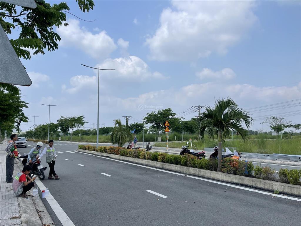 Bán gấp lô f107 đối diện chung cư liền kề hồ cảnh quan giá 1 tỷ 584 triệu công chứng ck thêm 10%