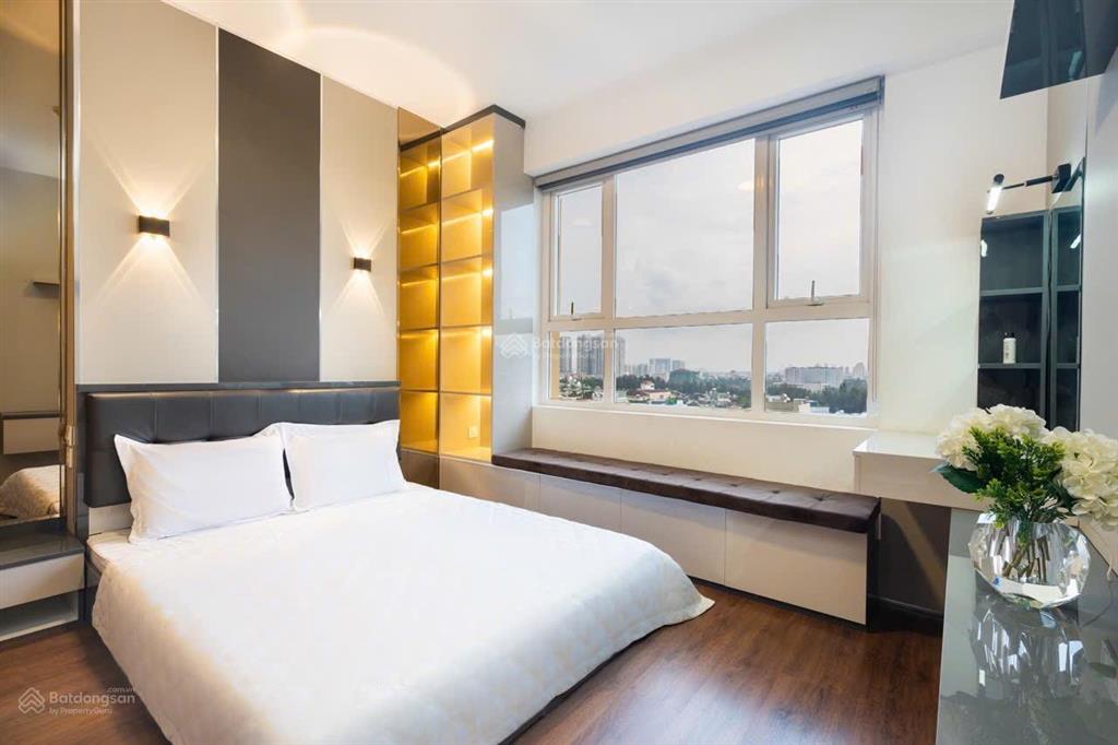 Căn góc 3pn, view đẹp, full nội thất, tttm parc mall, quận 8