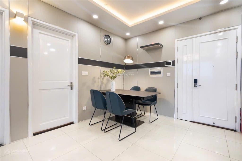 Căn góc 3pn, view đẹp, full nội thất, tttm parc mall, quận 8