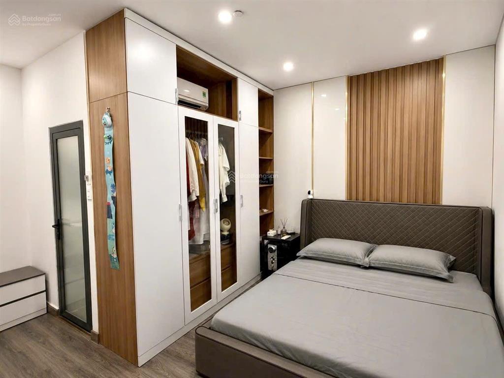 Đã có sổ hồng, căn 3 phòng  nhà đẹp so với mặt bằng cc tara residence