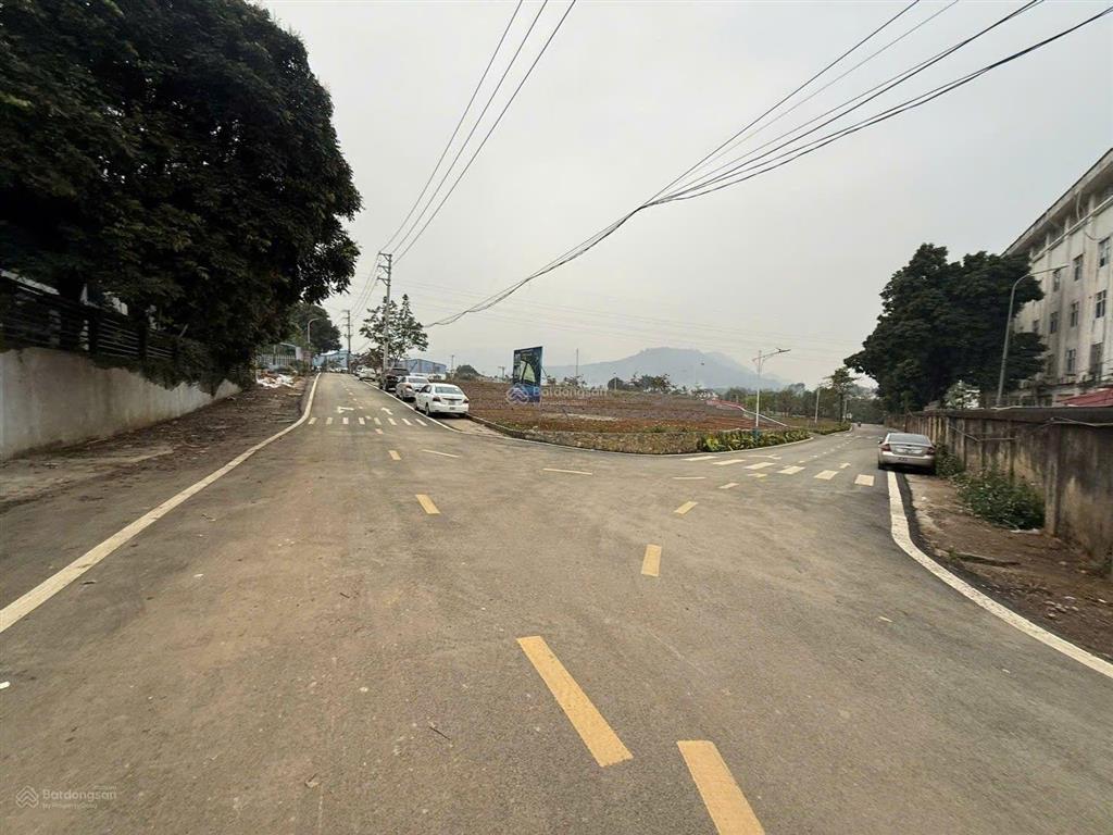Lô góc sát trường đh phòng cháy chữa cháy giáp xuân mai kinh doanh buôn bán tốt