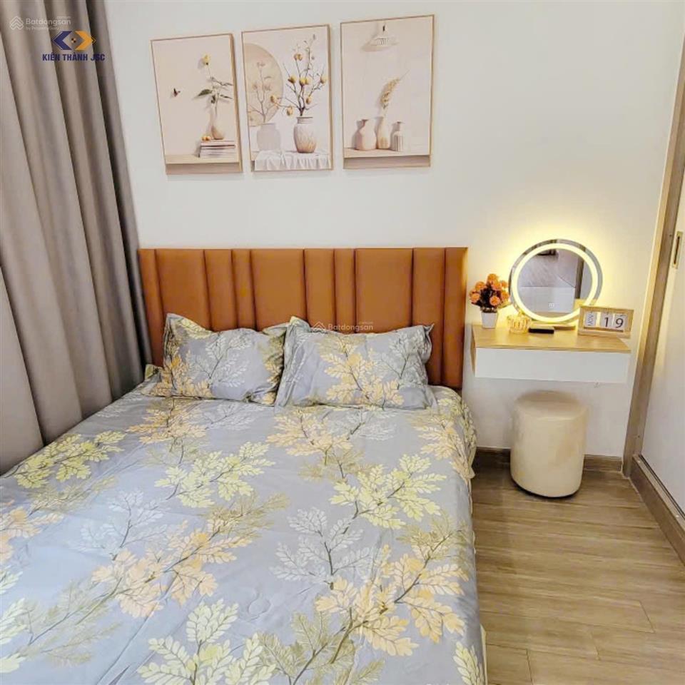 Bán căn 2 ngủ+ 63m2, full đồ, s205 vinhomes smart, view sân thể thao, công viên rộng