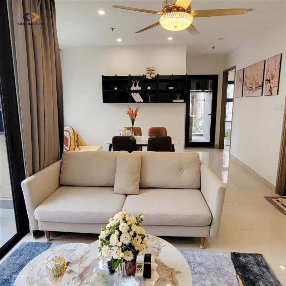 Bán căn 2 ngủ+ 63m2, full đồ, s205 vinhomes smart, view sân thể thao, công viên rộng