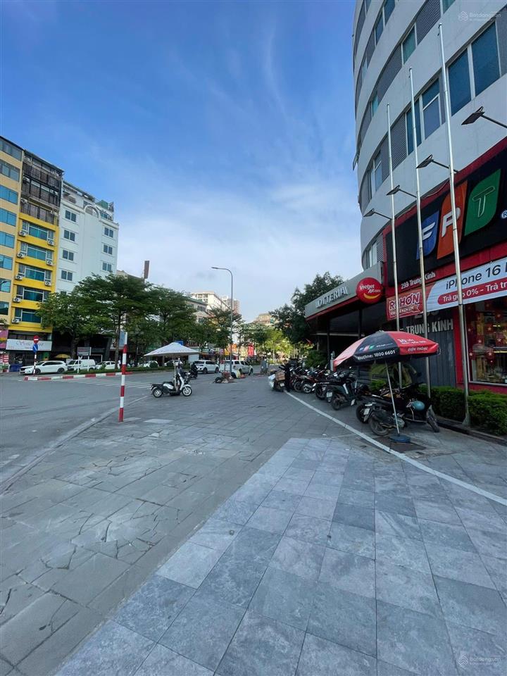 Bql cho thuê văn phòng tại tòa 299 trung kính  trống diện tích 225m2 giá 240 nghìn/m2/th