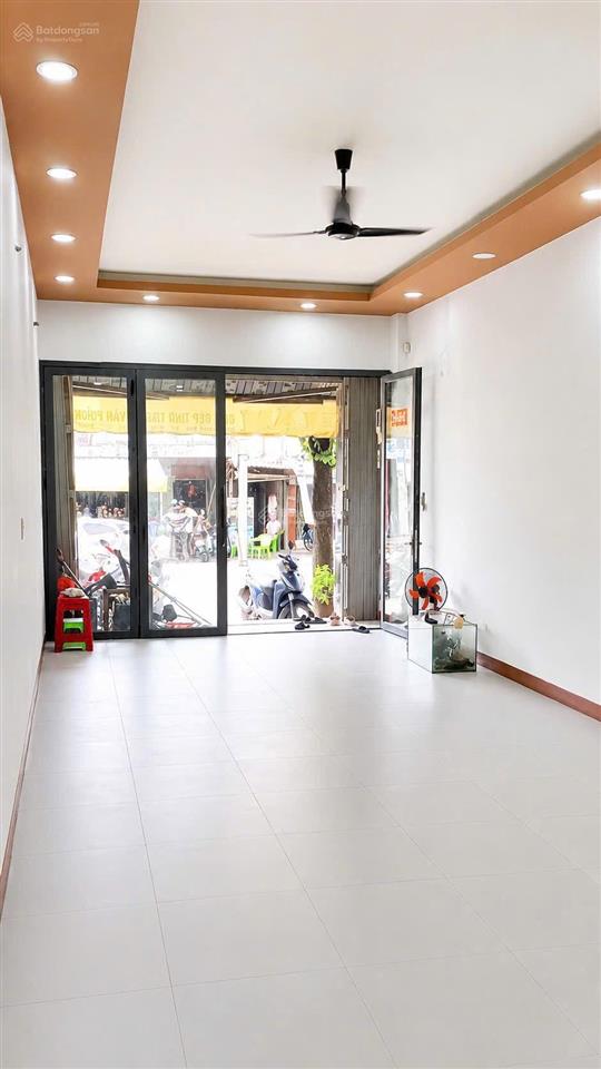 Cho thuê nhà nguyên căn hẻm xe tải đường đồng đen, tân bình, 4mx18m, 1 lầu, giá 17 triệu