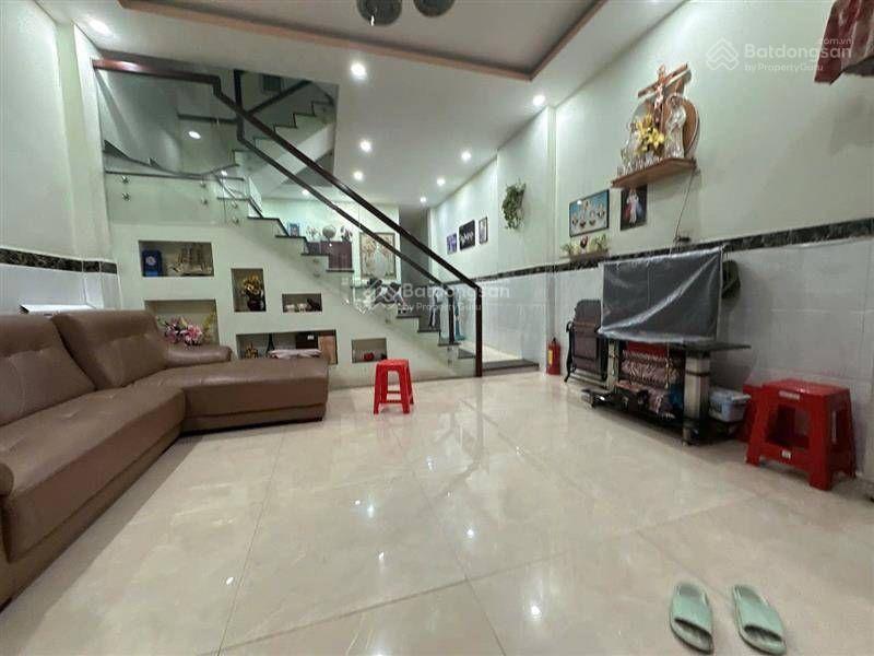 Mặt tiền lê đức thọ  5m x 25m x 4 tầng  chính chủ shr  21 tỷ thương lượng