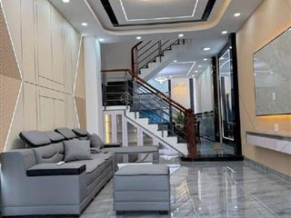 Lê thị riêng q12  4 x 20  3 tầng  hxh  6 tỷ