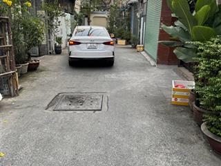 Thống nhất  5m x 20m  2 tầng  4 pn  hẻm xe hơi thông