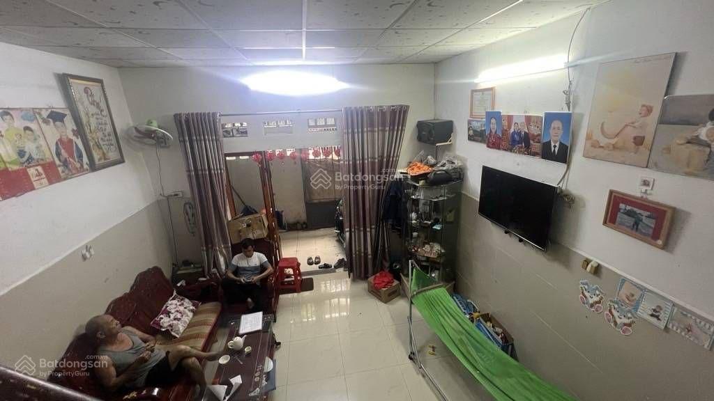 Phạm văn bạch  nhà chính chủ trang bìa  4.2m x 20m  trệt lầu