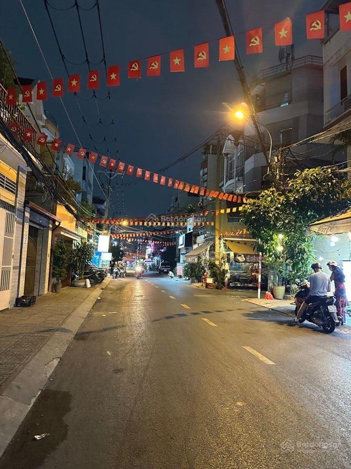 Mặt tiền nguyễn duy cung gv  4m x 18m  có dòng tiền  7 tỷ nhỉnh