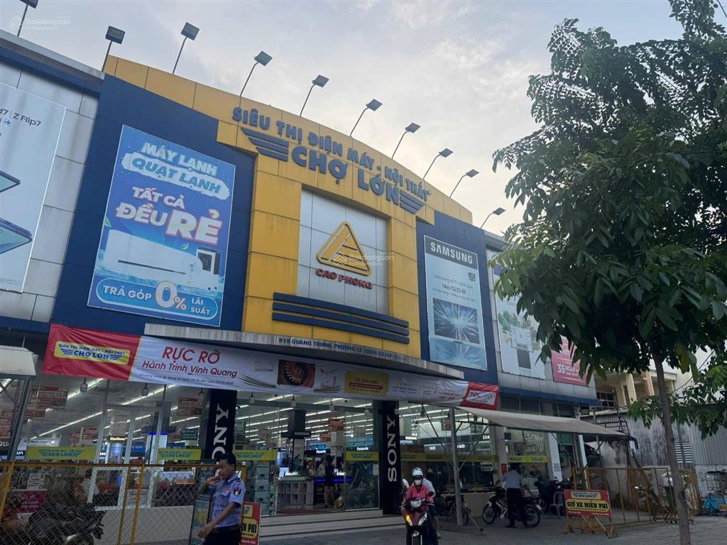 Mặt tiền nguyễn duy cung gv  4m x 18m  có dòng tiền  7 tỷ nhỉnh