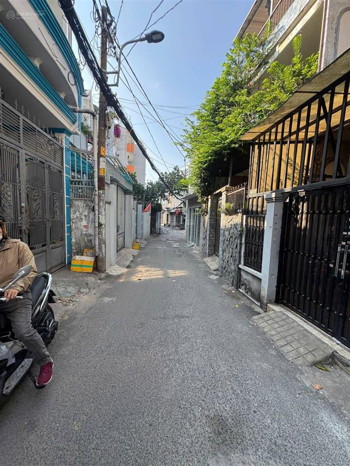 Mặt tiền xe tải thông  50m2  nhà mới ở ngay  giá còn bớt   ngay