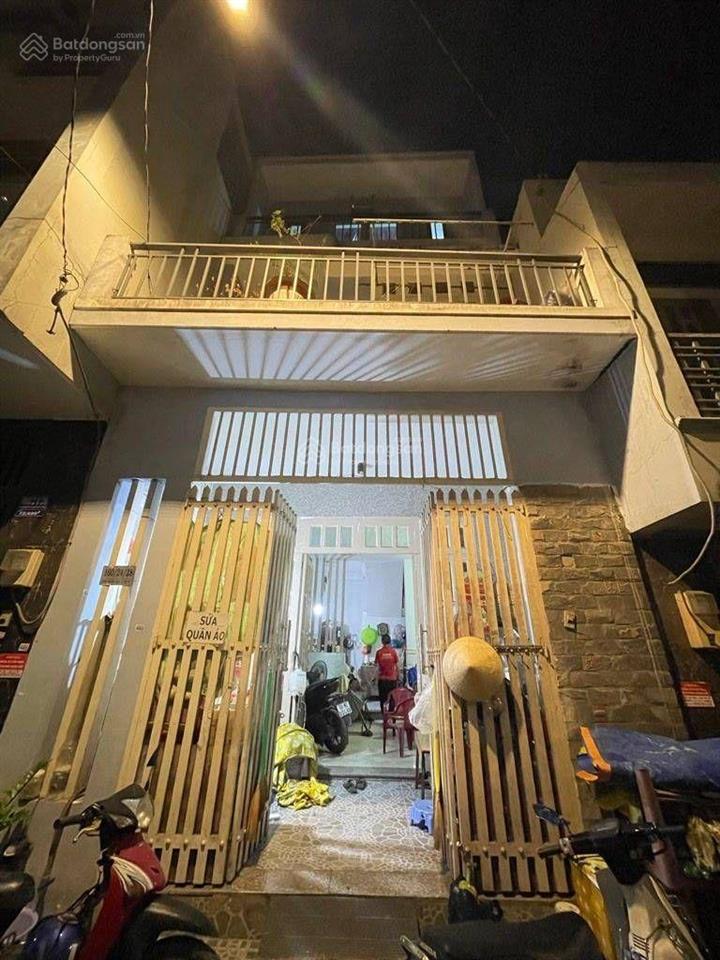 Phan huy ích xe hơi thông  4.5m x 15m  3 tầng  chủ ngộp bán gấp