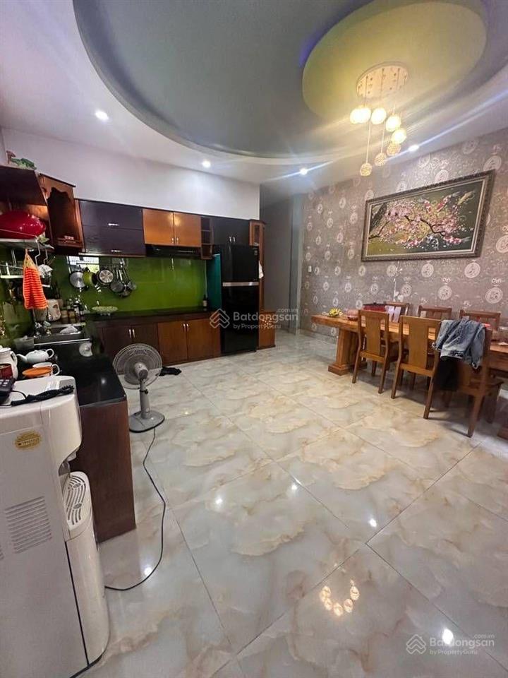 Mặt tiền phạm thị giây  200m2  chính chủ shr  chủ bán gấp đi nước ngoài