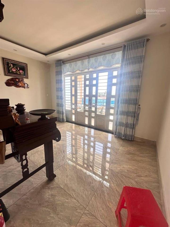Mặt tiền phạm thị giây  200m2  chính chủ shr  chủ bán gấp đi nước ngoài