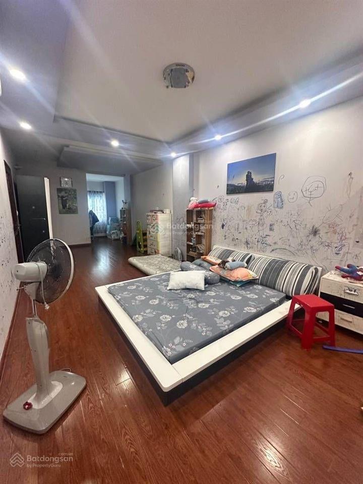 Mặt tiền phạm thị giây  200m2  chính chủ shr  chủ bán gấp đi nước ngoài