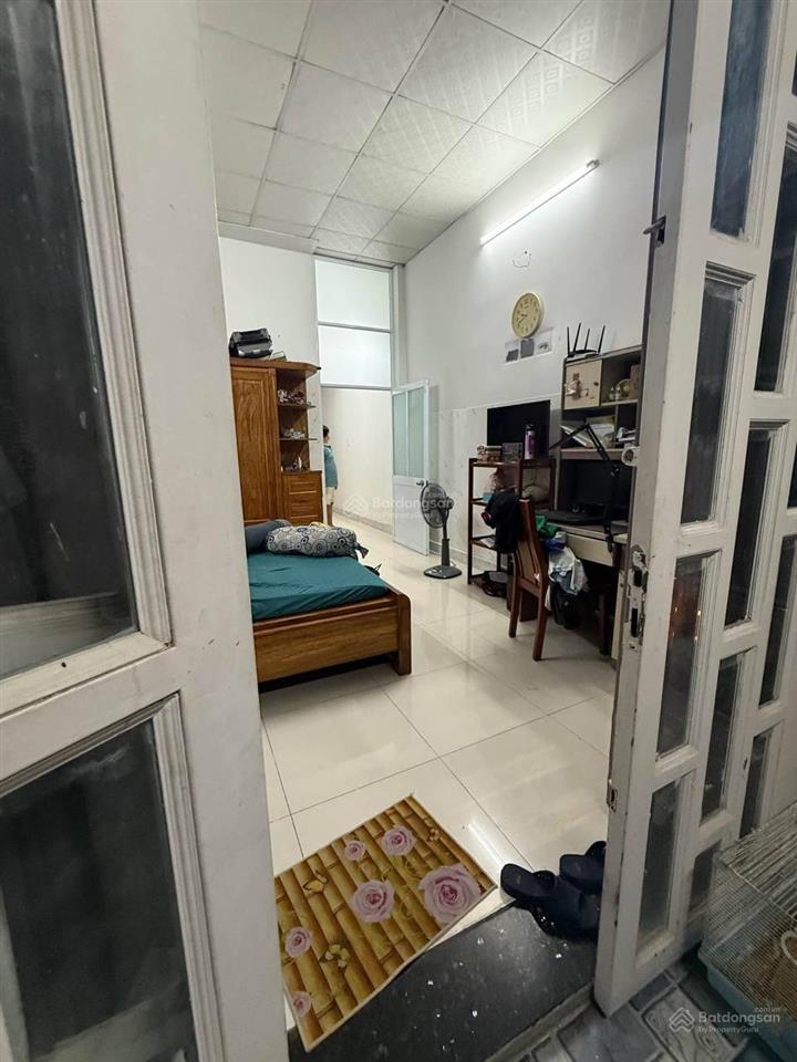 Mặt tiền nguyễn duy cung  4m x 25m , trệt lầu , nhà chính chủ ở  11 tỷ thương lượng