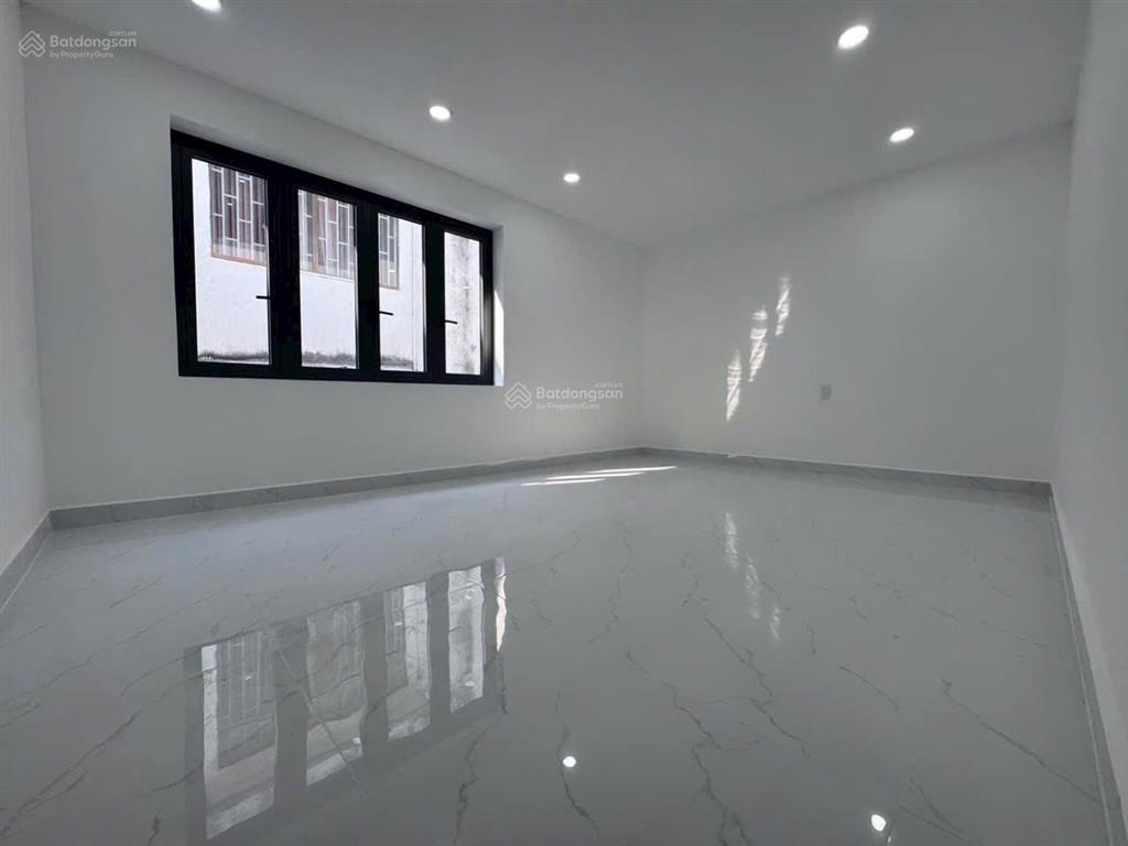 Chính chủ cần bán gấp căn nhà ngay mt đường 14a xã đức hòa tây ninh giá 5ty8 tl mạnh dt 125m2 shr