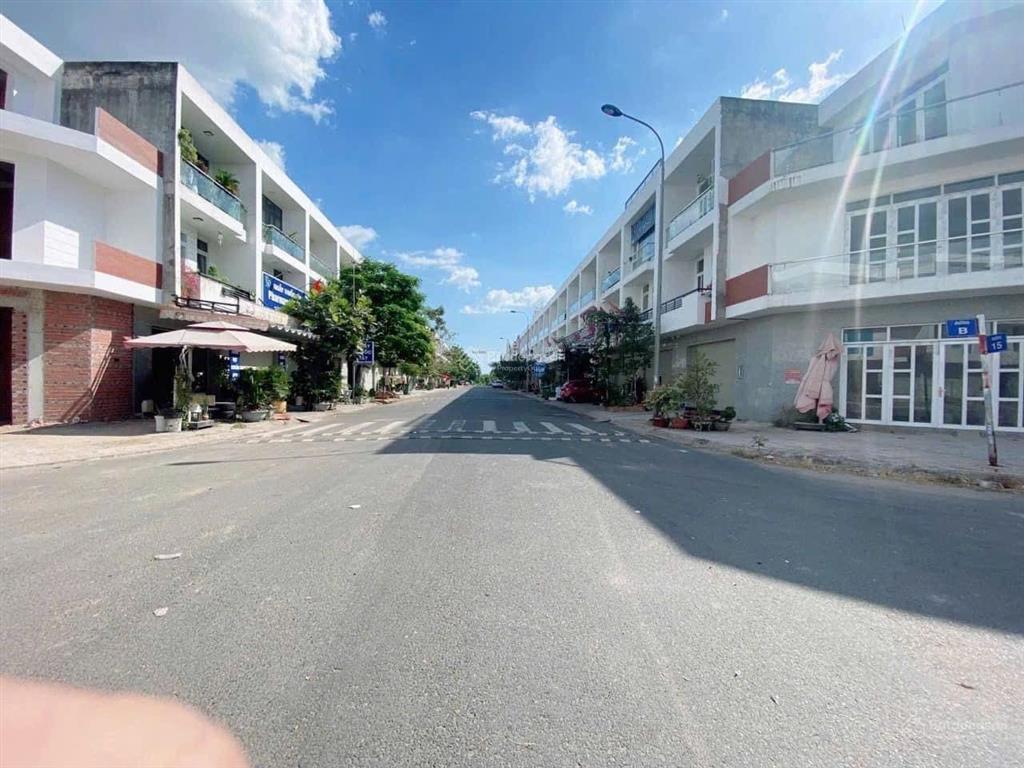 Không có lô thứ 2! lô 105m2 mtđ 25b tt hiệp phước cửa ngõ sân bay long thành siêu ngộp
