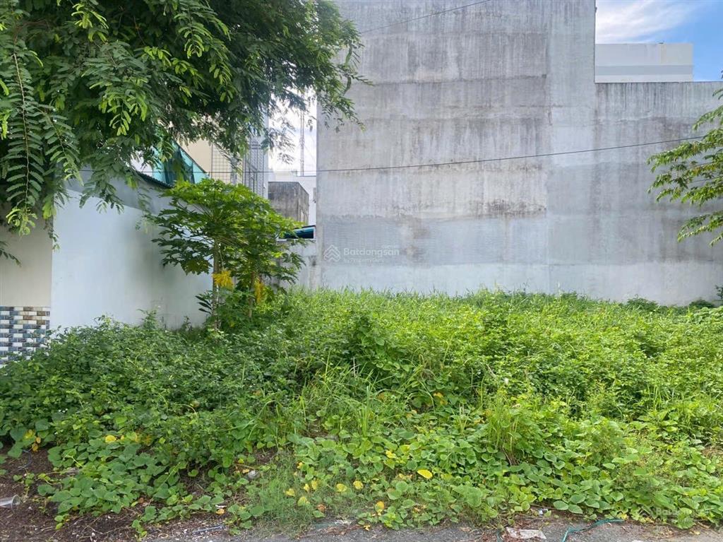 Chủ đẩy nhanh nền đất 120m2 shr nằm ngay nguyễn văn linh kdc đông đúc giá 3t8 sang tên