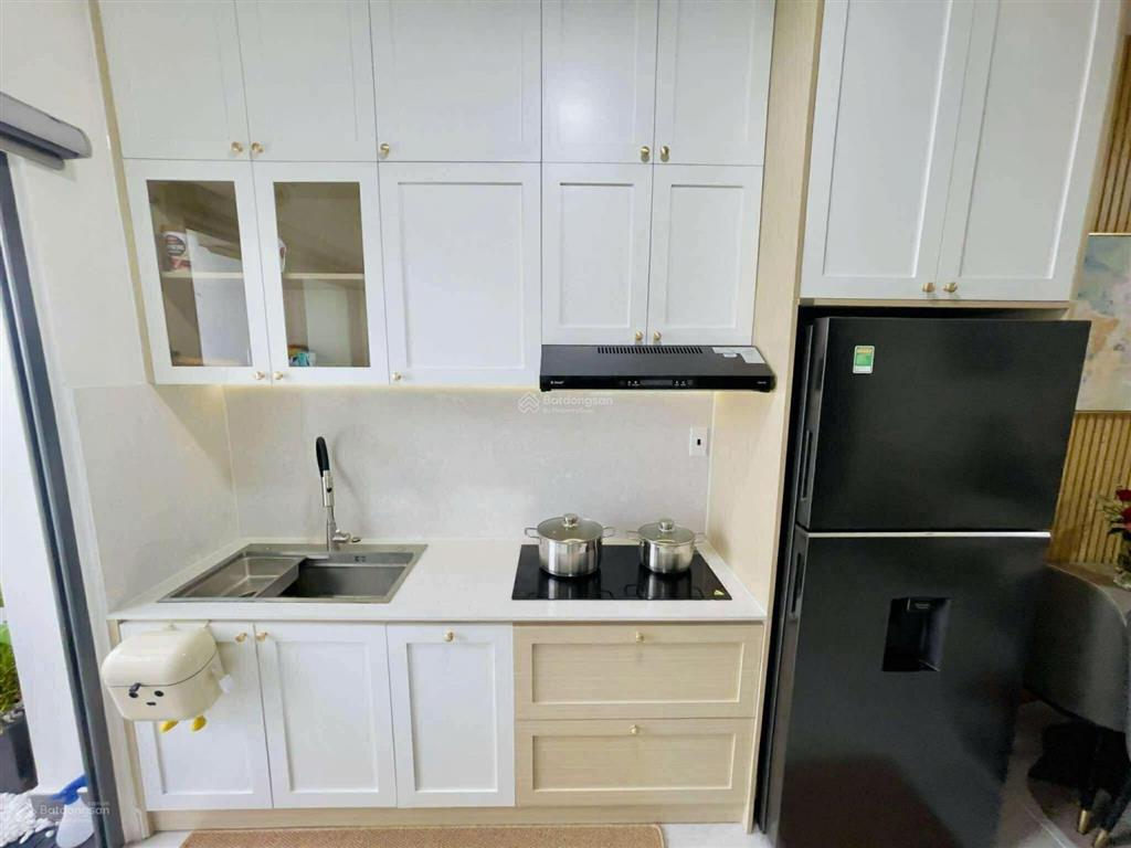 Cần bán gấp căn 64m2 thiết kế 2pn, đầy đủ nội thất như hình stown